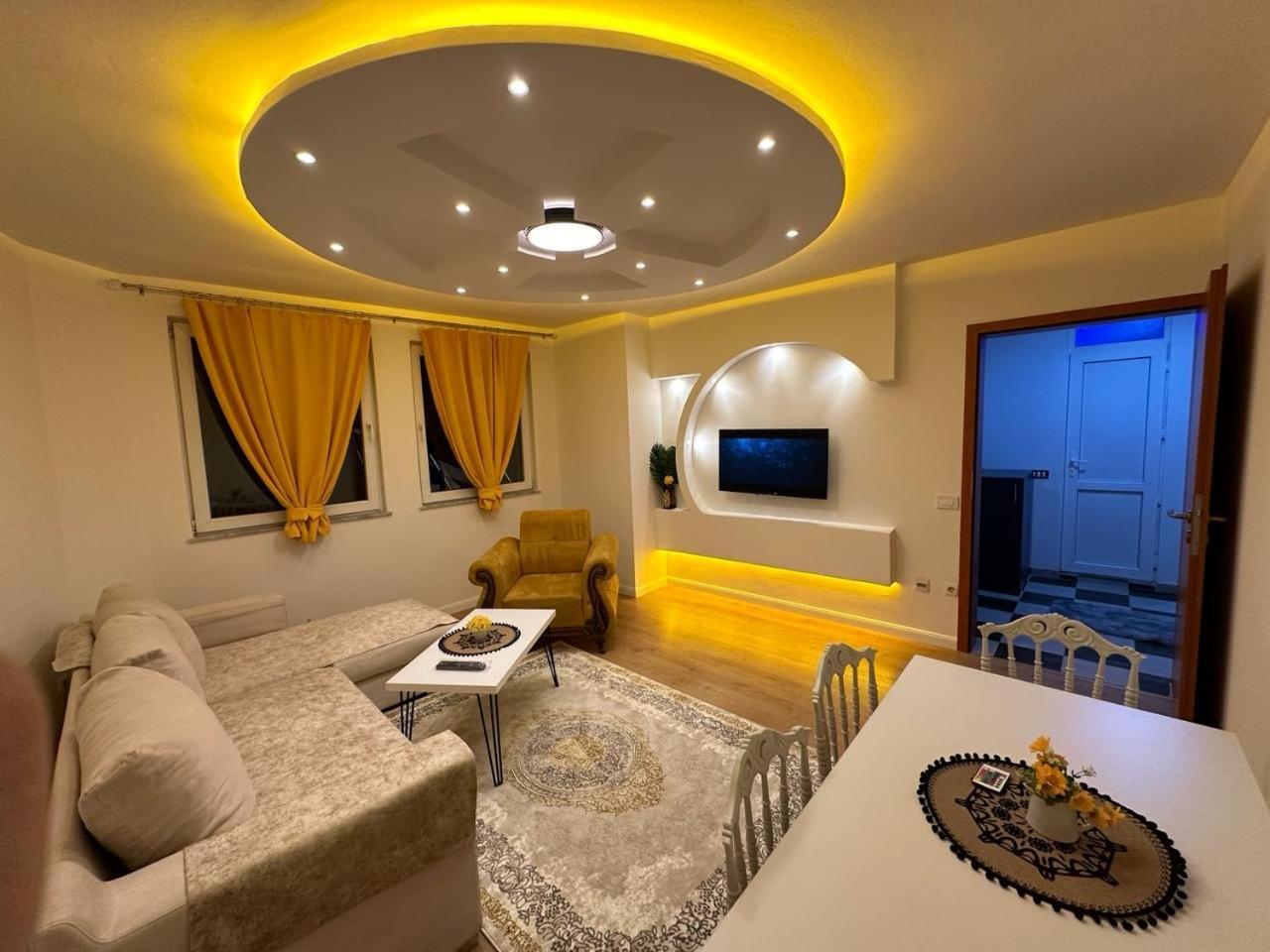 38 Apartment 2 Priştine Dış mekan fotoğraf