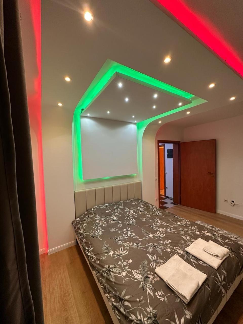 38 Apartment 2 Priştine Dış mekan fotoğraf